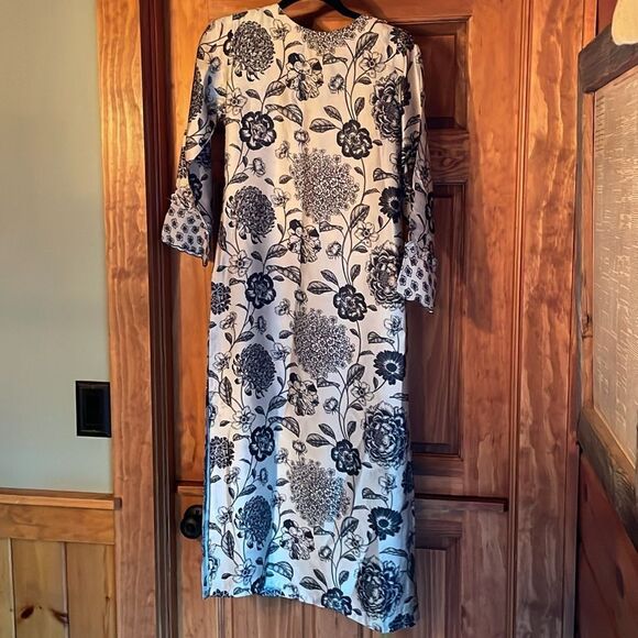 Kashish beaded/sequin threaded Floral cultural dress - Picture 11 of 13